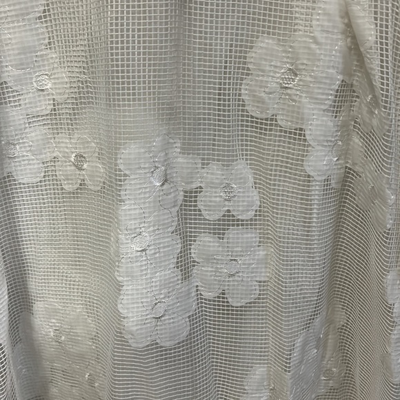 City Chic White Lace Dress size 16 - Picture 3 of 7